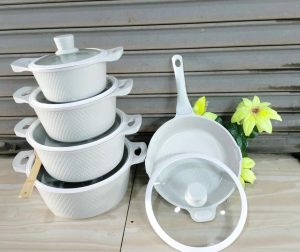 The best cookware sets Kenya from WanjaMall Get your non-stick cookware in Kenya today