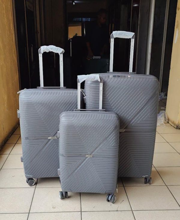 3Pcs Unbreakable Rubber suitcase set Size 27 in kenya from wanjamall