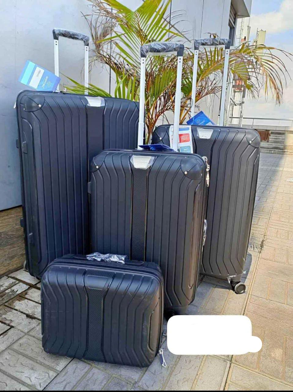4-in-1 Luxurious Unbreakable Suitcases in Kenya